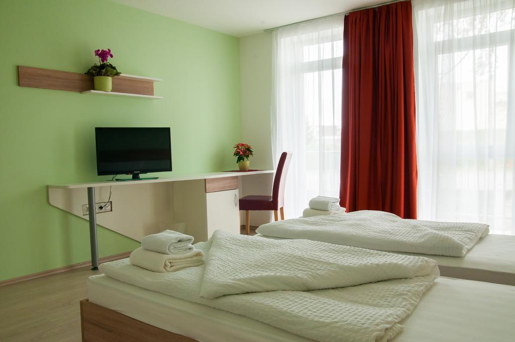 Hotel Pallone Балатонфюред Номер фото