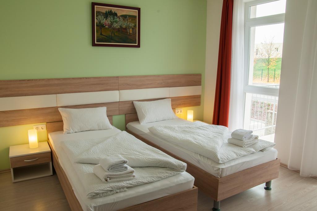 Hotel Pallone Балатонфюред Номер фото